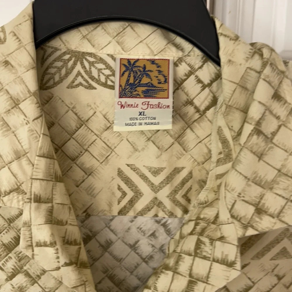 Winnie Fashion Hawaiian Button Up Shirt USA Palm Surf Beige Gray Mens XL - Picture 4 of 14